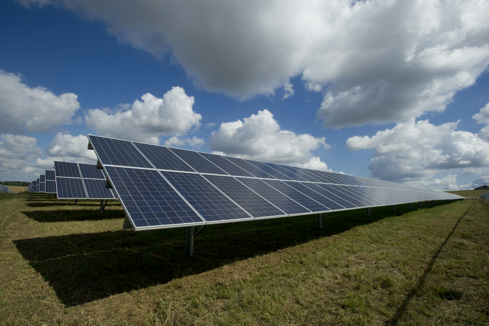 Illustration photovoltaïque, non présentée comme l'installation réelle